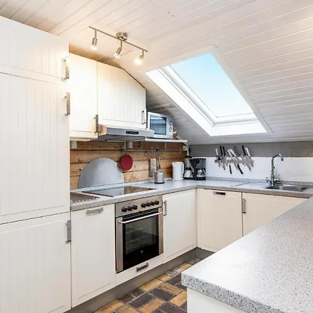 Stunning In Lkken With 3 Bedrooms, Sauna And Wifi * Løkken